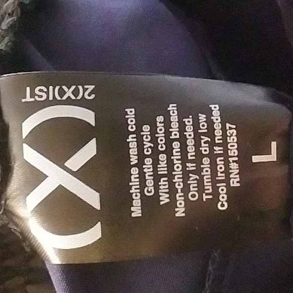 2 Xist shirts - Picture 5 of 6